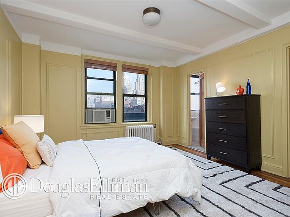 2nd image of 74 W 68th St APT 8A