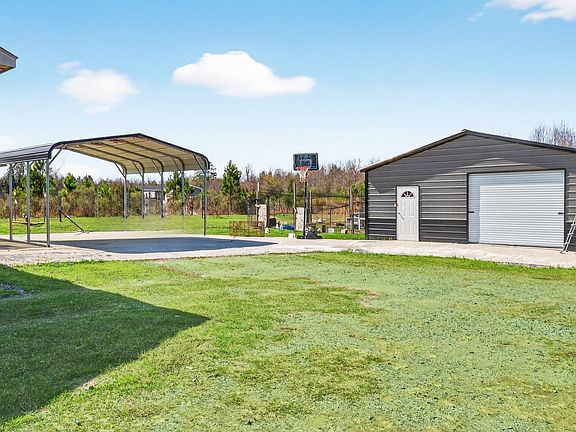 3rd image of 1603 E Barr Road