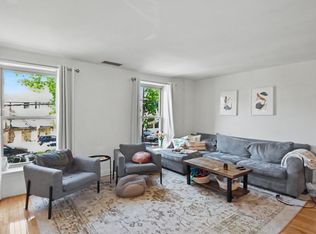 322-26 Bainbridge St #C, Philadelphia, PA 19147