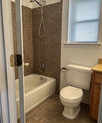 5th image of 1325 Farrington Dr