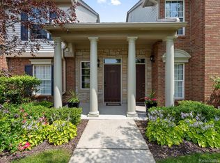 5299 Brookemonte Cir, Rochester, MI 48306