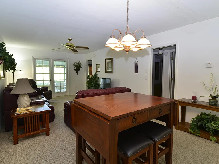 Dining Area...