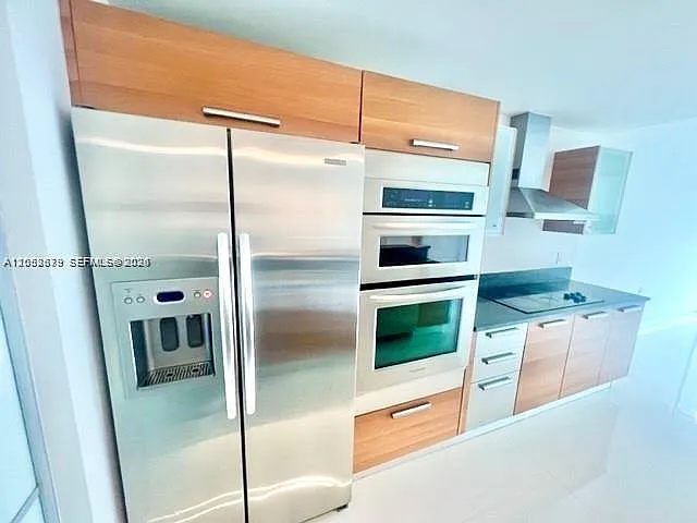 2950 NE 188th St #231 — Photo 5