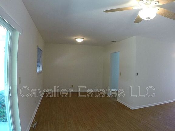 4th image of 2708 College Cir