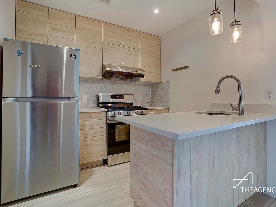 1st image of 4333 42nd St APT 4B