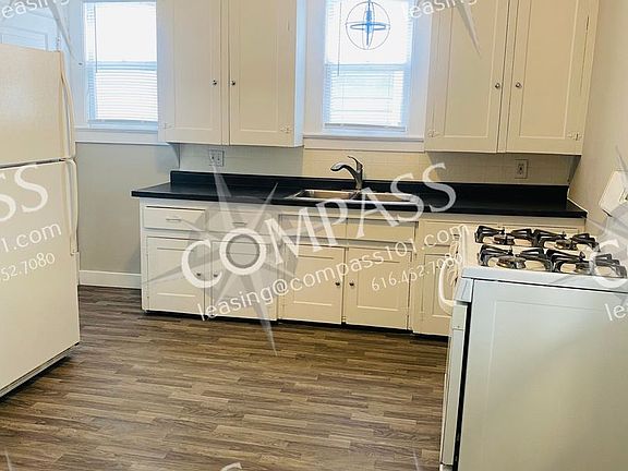 2nd image of 840 Crosby St NW #1