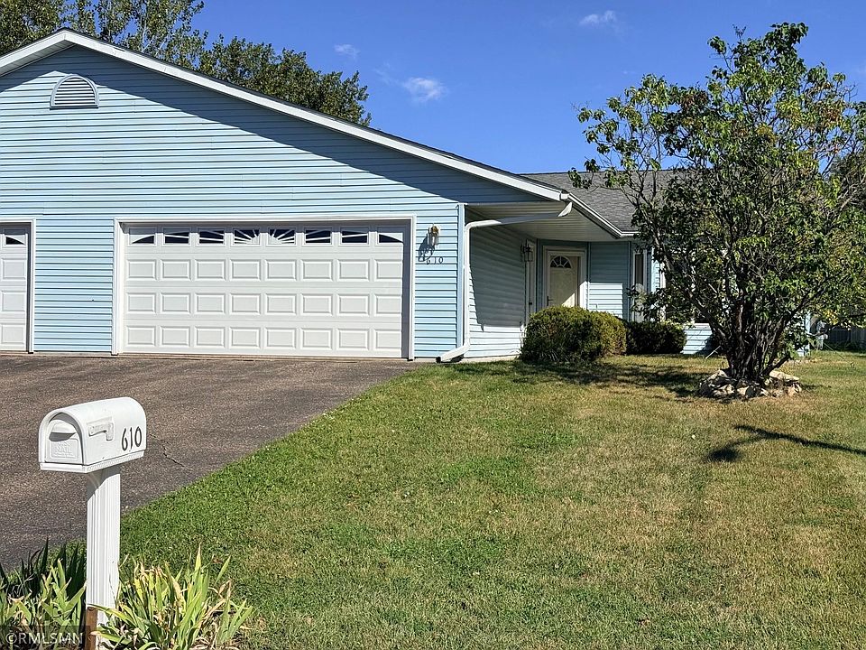 1st image of 610 Meadows Dr