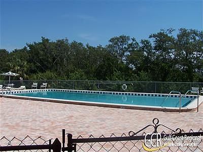 Community pool