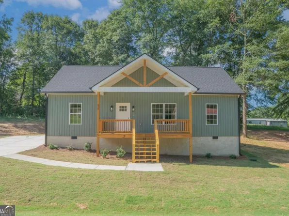826 Coleman St, Heflin, AL 36264