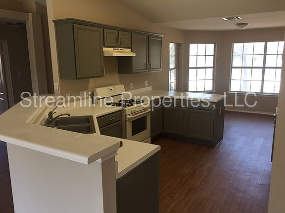 2nd image of 403 Sunflower Dr