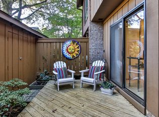 11975 Greywing Ct, Reston, VA 20191