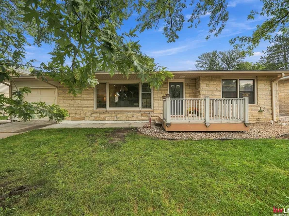 3016 Prairie Rd, Lincoln, NE 68506