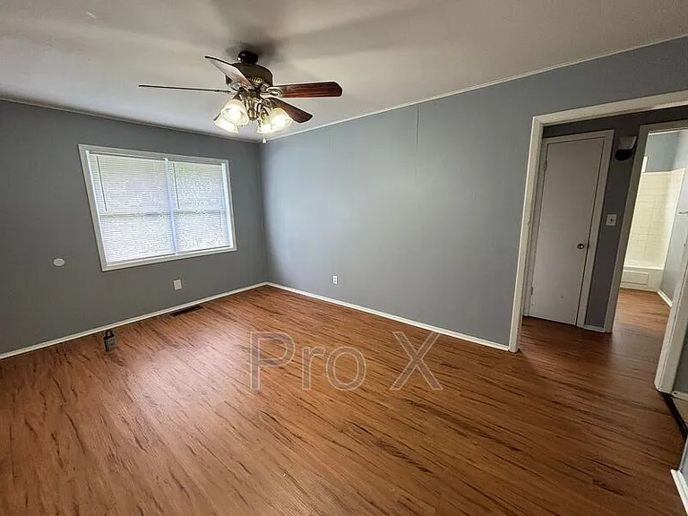 8831 Country Club Rd — Photo 6