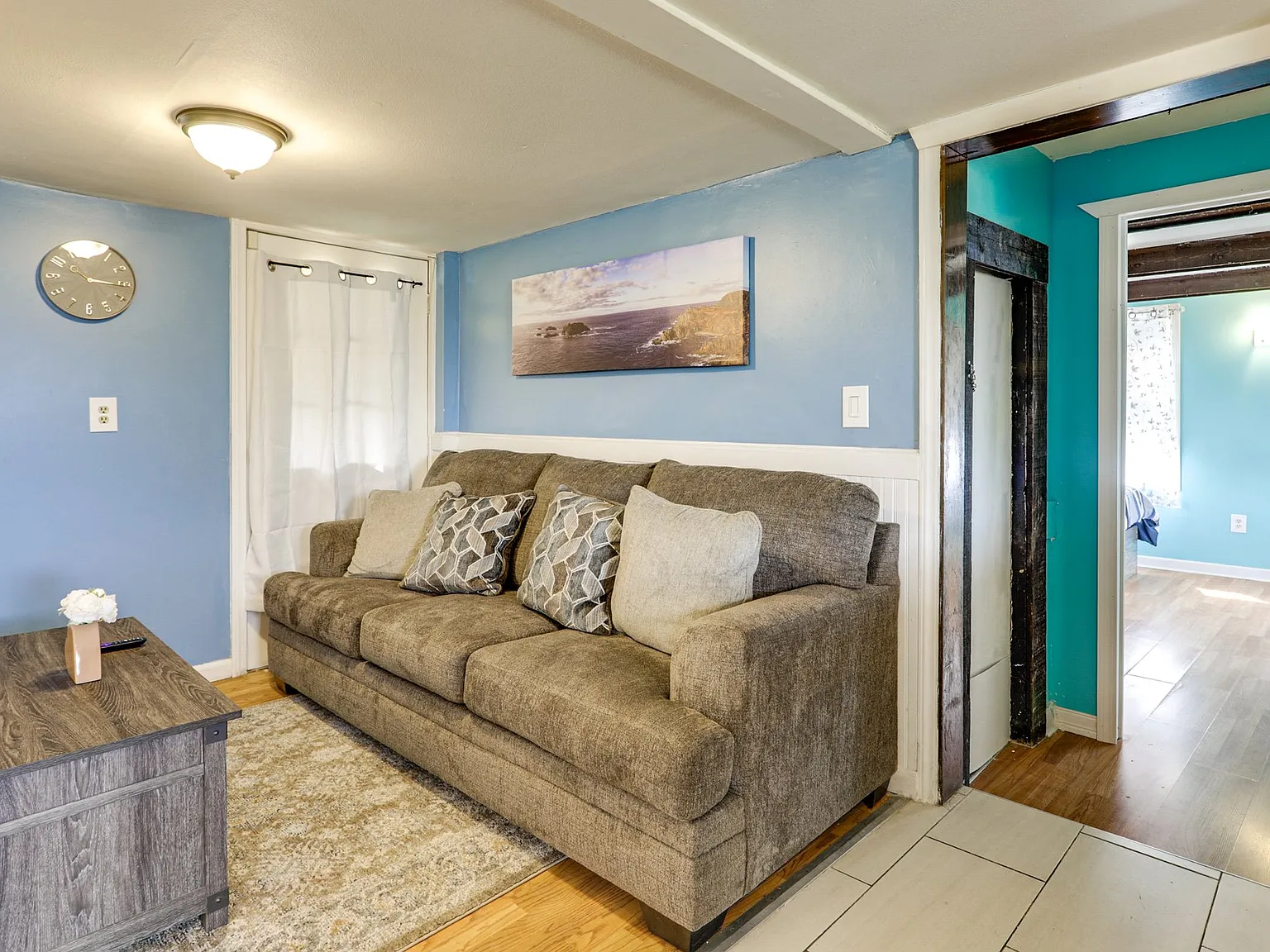 3 bed, 954 sqft, $2,500 — Photo 4