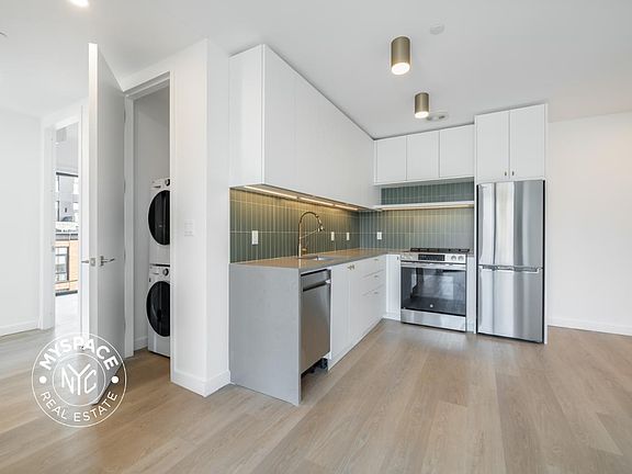 2nd image of 527 Grand Ave #105