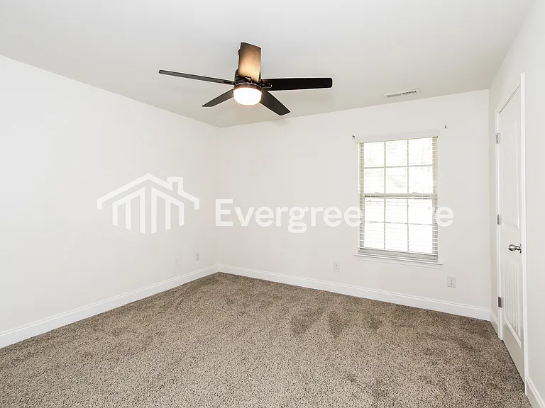 6821 Oaklawn Ln — Photo 11