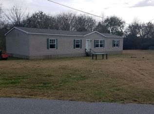 205 W 11th St, Newark, AR 72562