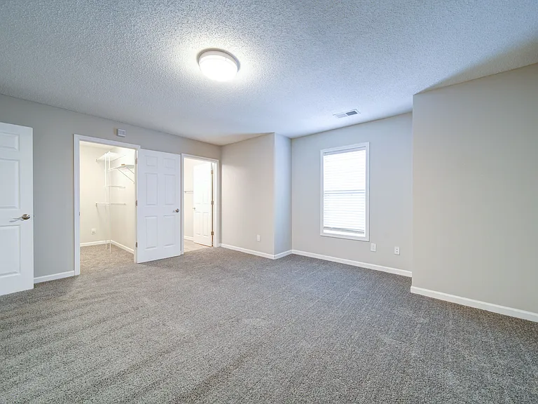 Summers Run Apartments — Photo 48