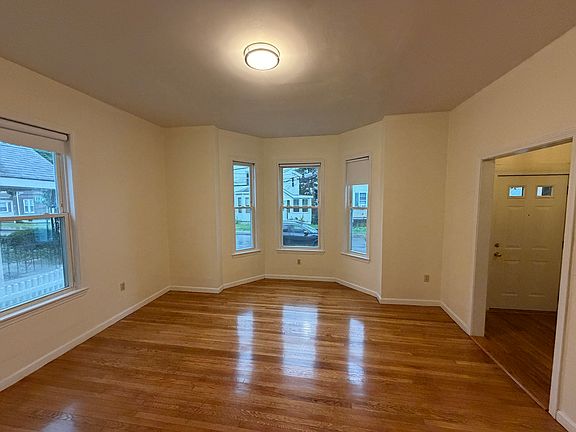4th image of 12 Patten St
