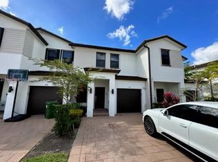 172 SW 185th Way #2, Hollywood, FL 33029