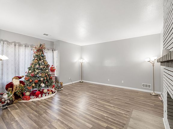 4th image of 16153 Mesa St #1