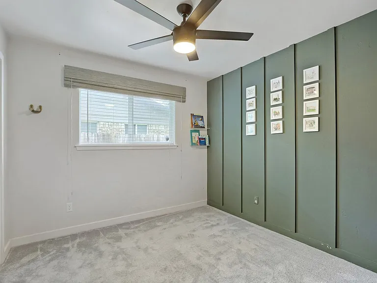 1602 Thornridge Rd — Photo 14