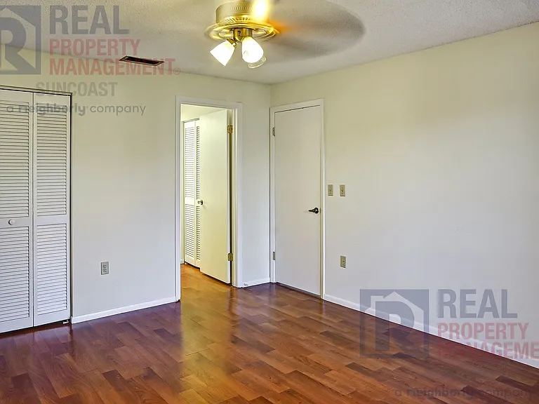 251 Fenwick Dr #14 — Photo 21