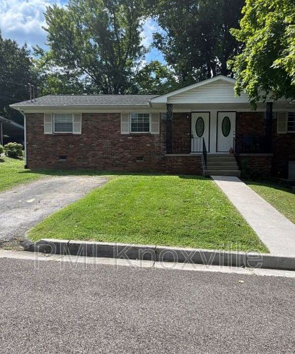 1st image of 2630 Emoriland Blvd