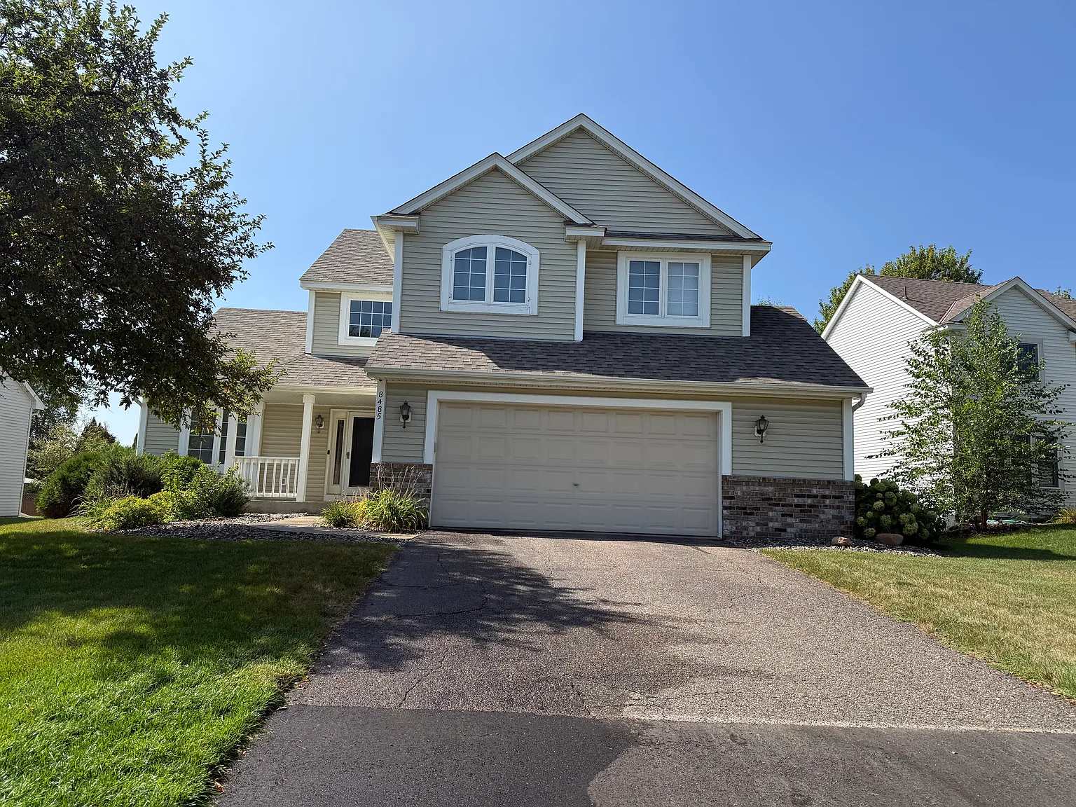 3 bed, 2169 sqft, $3,700 — Photo 1