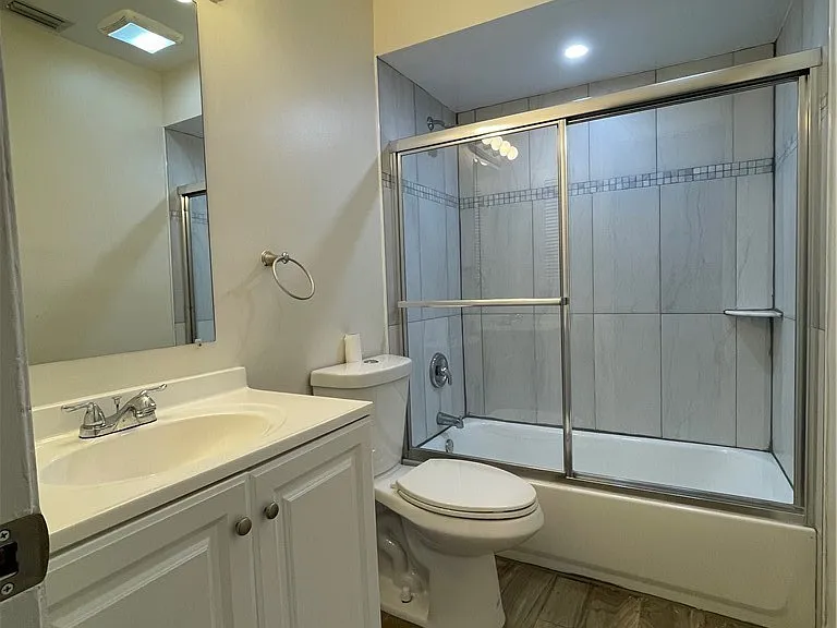841 Gleason Pkwy #2 — Photo 9