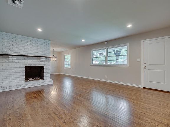 3rd image of 3537 Ruth Rd
