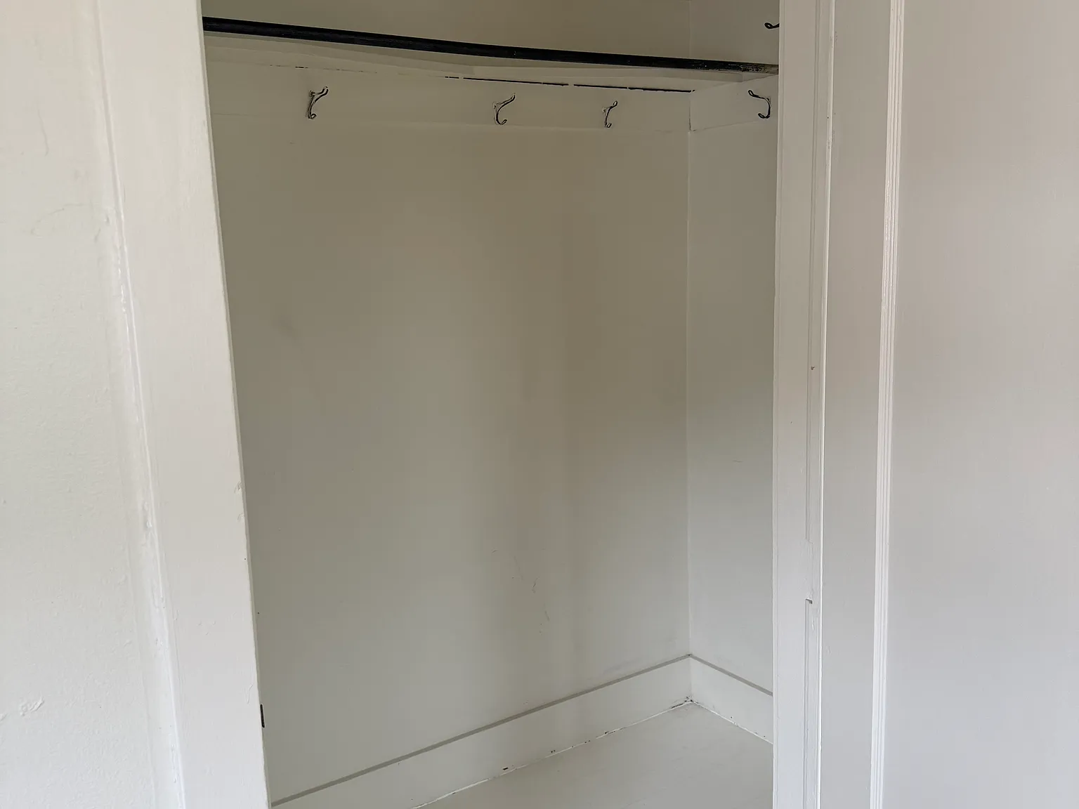 Studio, 550 sqft, $925 — Photo 1