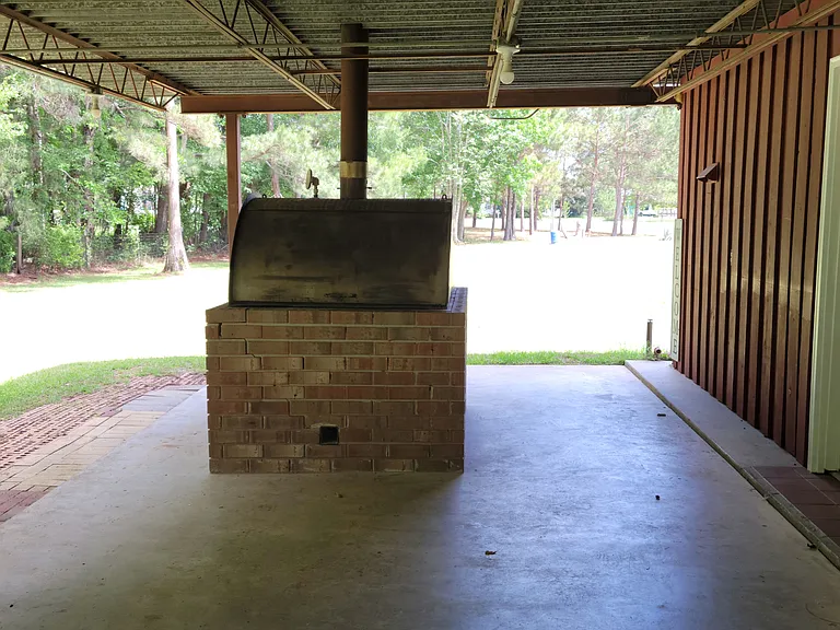 652 Ralph Rahn Rd — Photo 7