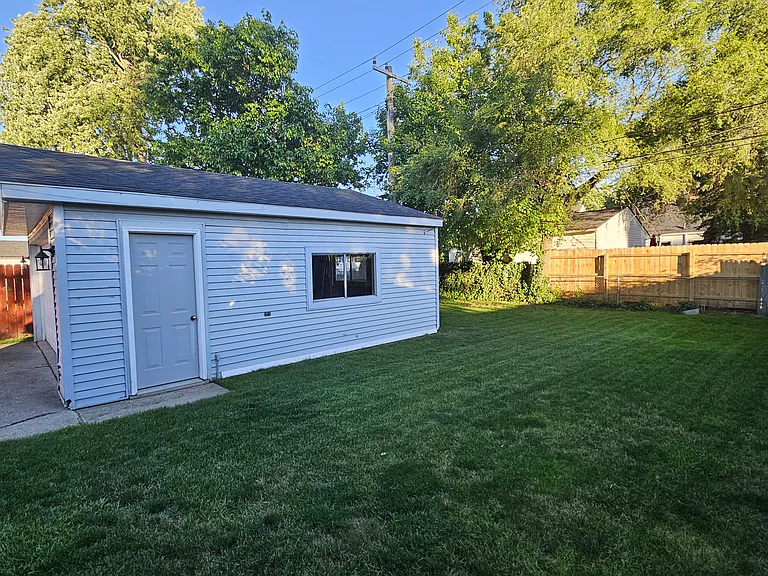 1608 Bauman Ave — Photo 27