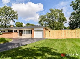 444 E Huntington Ln, Elmhurst, IL 60126