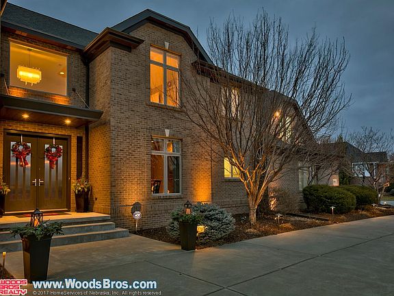 3rd image of 2510 Southview Cir