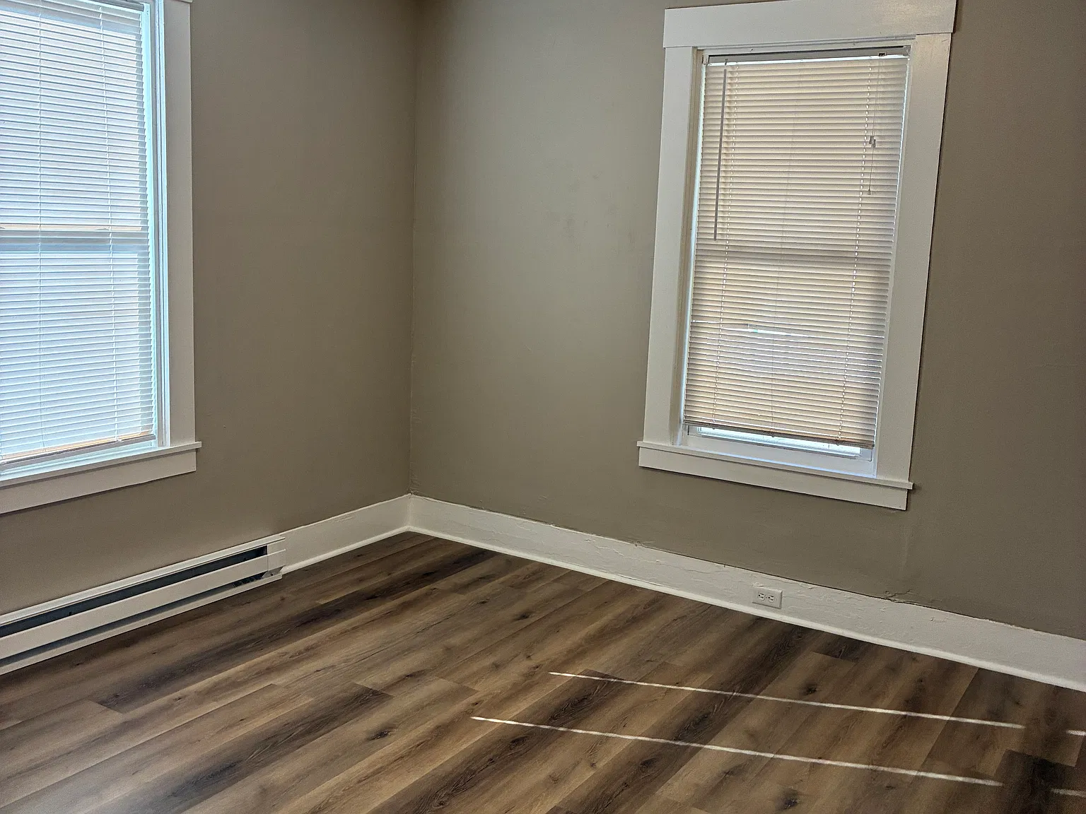 4 bed, 1105 sqft, $2,600 — Photo 3