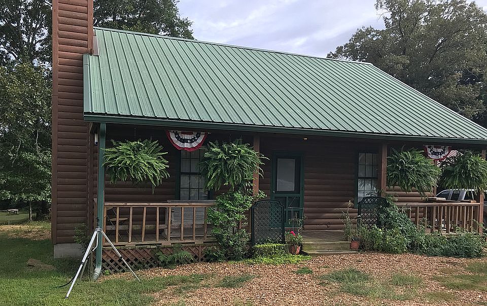 House 2, 2 Bdrm, 1 3/4 Bath