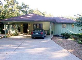 9 Golden Cir, Kimberling City, MO 65686
