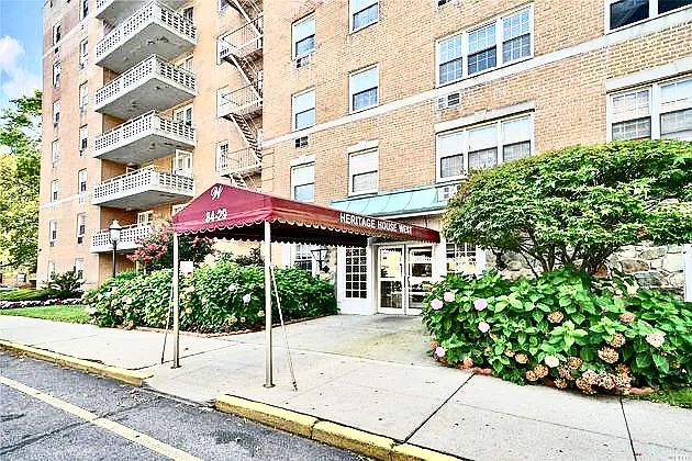 1st image of 8429 153rd Ave APT 4F
