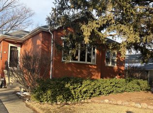 320 W Harrison Rd, Lombard, IL 60148