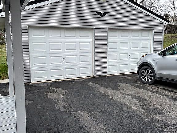 2nd image of 236 Susan Dr