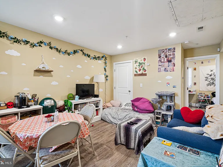 2214 N Camac St #1 — Photo 17