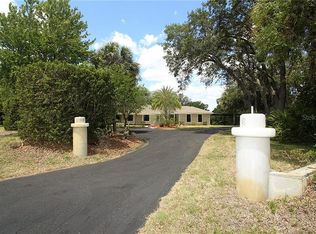 298 Lake Markham Rd, Sanford, FL 32771