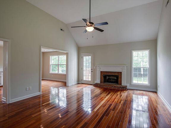4th image of 1409 Augustine Ct