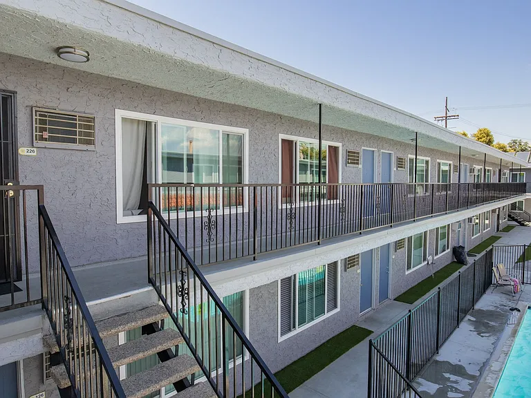 Saticoy Apartments — Photo 21