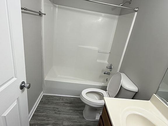 4th image of 306 McDougal Ave APT 1
