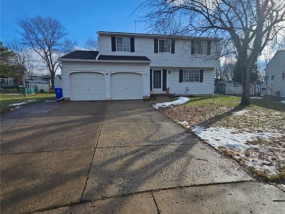 2nd image of 33 Vermont Pl