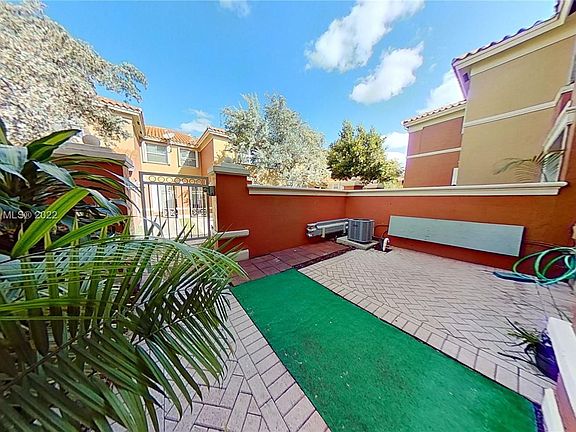 3rd image of 11411 NW 60th St APT 282