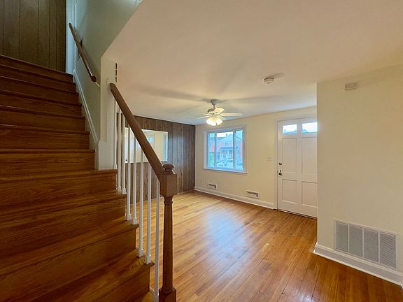 2nd image of 7821 Scholar Rd